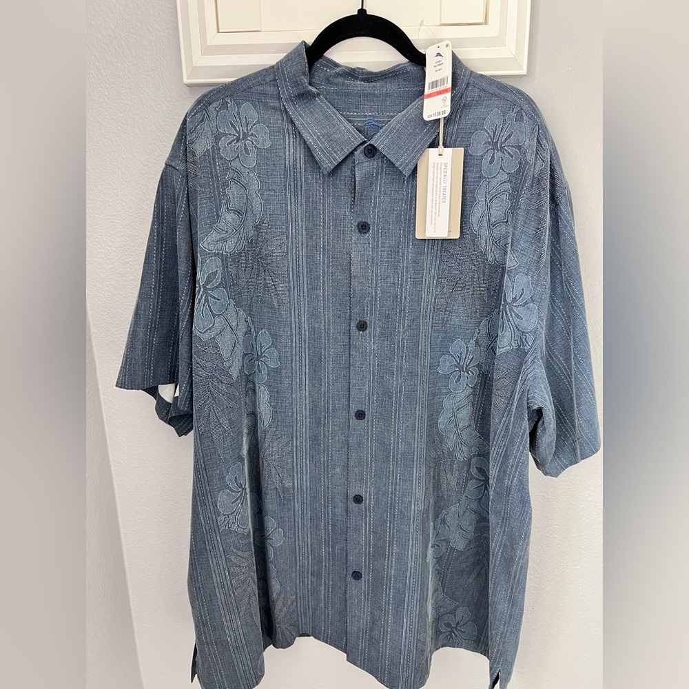 Tommy Bahama Blue Floral Button Down Shirt